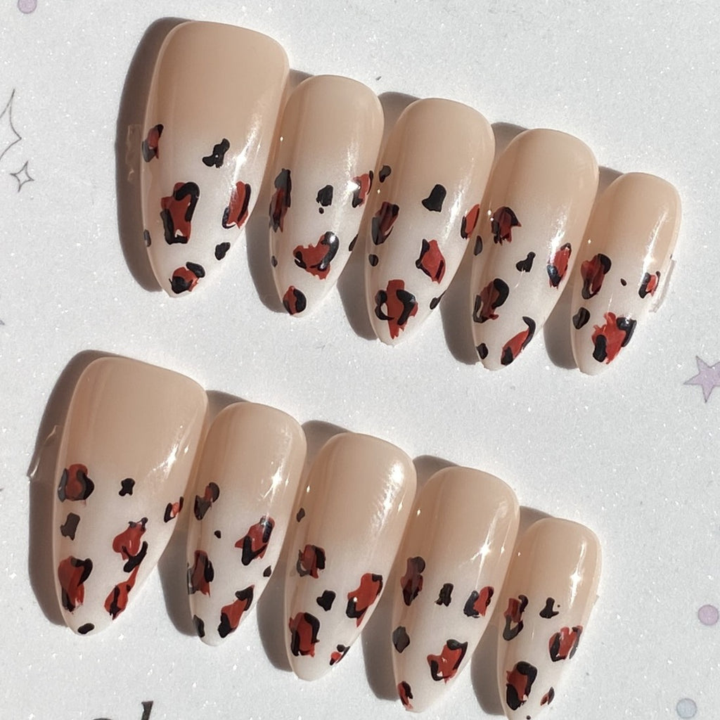 Design 08 | White Leopard